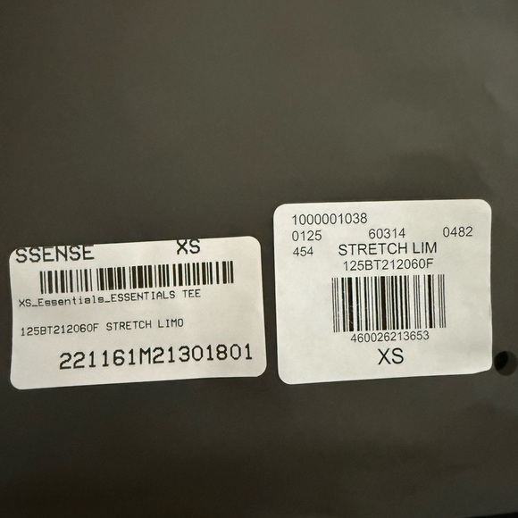 Fear of God Essentials Black Tee - Picture 6 of 6